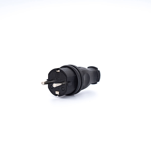 PWS161KS Power Solid stekker 16A rubber randaarde IP44 zwart